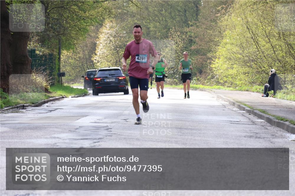 12.04.2026 - 45. Internationalen Wilhelmsburger Insellauf Yannick Fuchs http://msf.ph/oto/9477395 12.04.2026 10:12:54 Laufen 2301, 4291, 5271, 3771 meine-sportfotos.de
