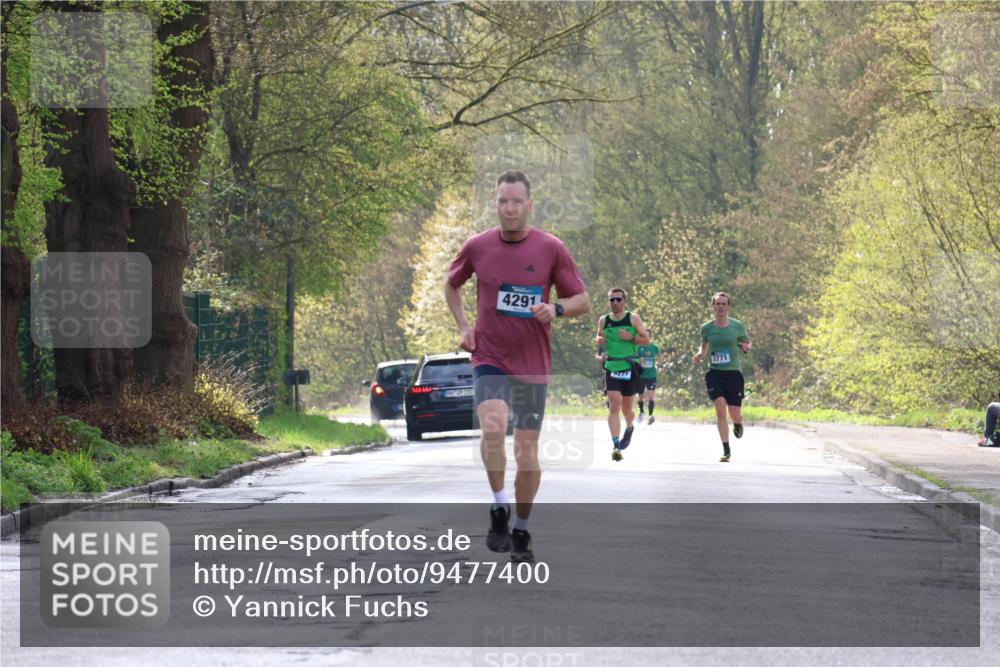 12.04.2026 - 45. Internationalen Wilhelmsburger Insellauf Yannick Fuchs http://msf.ph/oto/9477400 12.04.2026 10:12:55 Laufen 4291, 230, 5271, 3771 meine-sportfotos.de