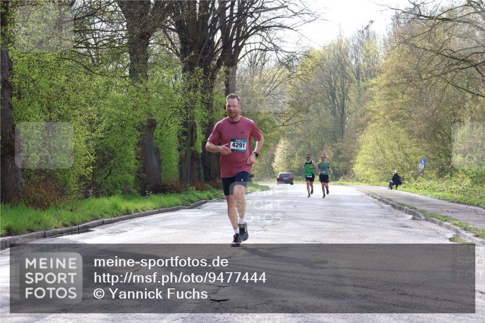 12.04.2026 - 45. Internationalen Wilhelmsburger Insellauf Yannick Fuchs http://msf.ph/oto/9477444 12.04.2026 10:12:59 Laufen 4291 meine-sportfotos.de