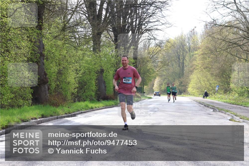 12.04.2026 - 45. Internationalen Wilhelmsburger Insellauf Yannick Fuchs http://msf.ph/oto/9477453 12.04.2026 10:13:00 Laufen 4291 meine-sportfotos.de