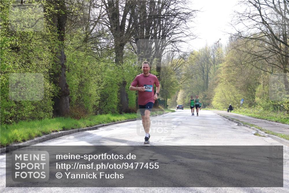 12.04.2026 - 45. Internationalen Wilhelmsburger Insellauf Yannick Fuchs http://msf.ph/oto/9477455 12.04.2026 10:13:00 Laufen 4291 meine-sportfotos.de