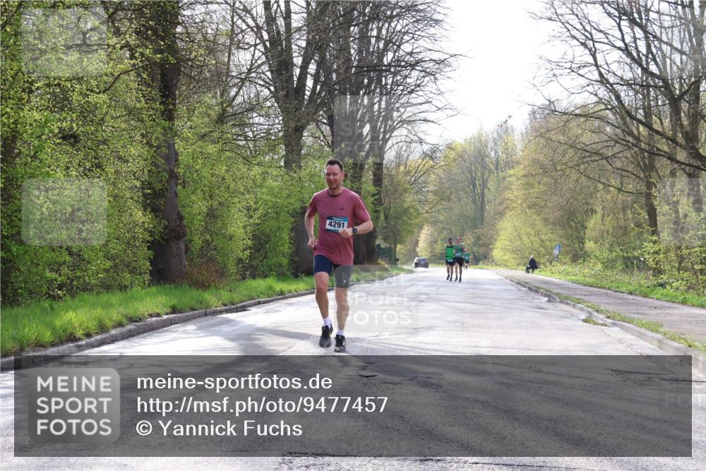 12.04.2026 - 45. Internationalen Wilhelmsburger Insellauf Yannick Fuchs http://msf.ph/oto/9477457 12.04.2026 10:13:00 Laufen 4291 meine-sportfotos.de