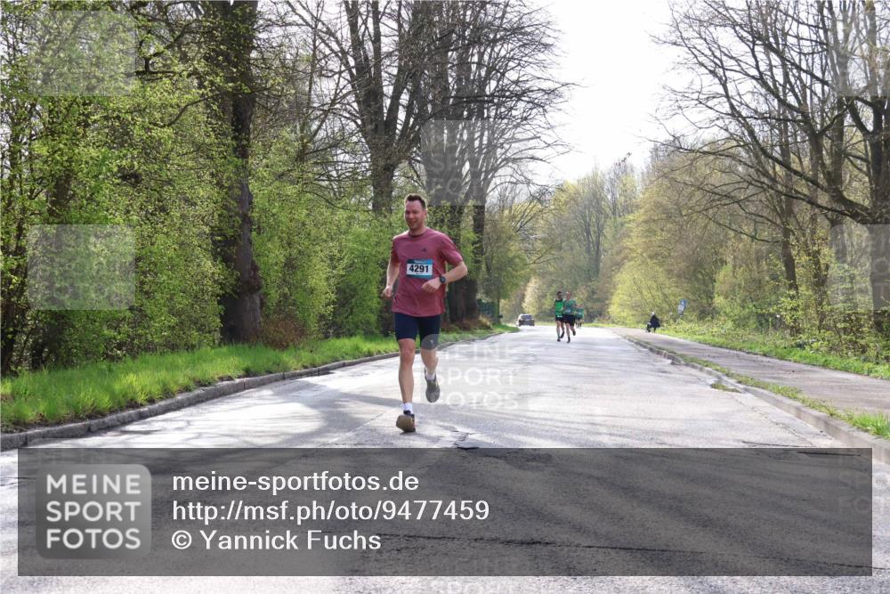 12.04.2026 - 45. Internationalen Wilhelmsburger Insellauf Yannick Fuchs http://msf.ph/oto/9477459 12.04.2026 10:13:00 Laufen 4291 meine-sportfotos.de