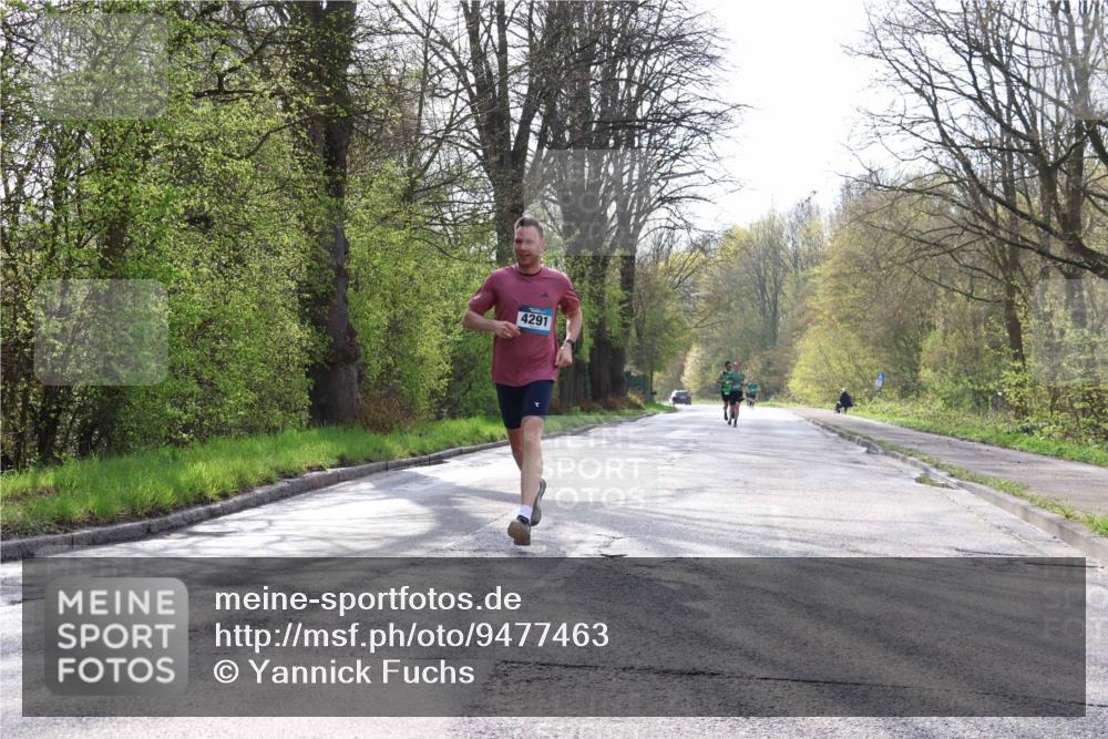 12.04.2026 - 45. Internationalen Wilhelmsburger Insellauf Yannick Fuchs http://msf.ph/oto/9477463 12.04.2026 10:13:01 Laufen 4291 meine-sportfotos.de