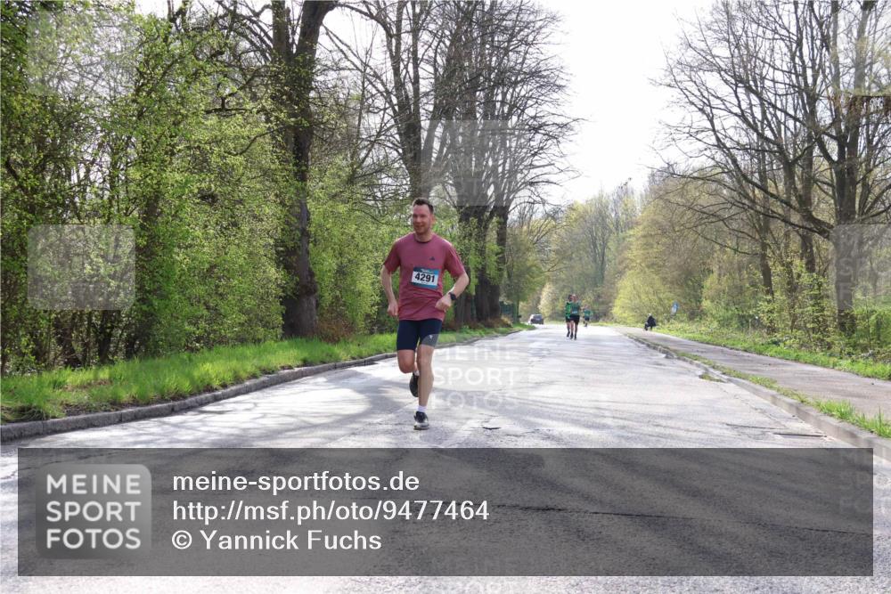 12.04.2026 - 45. Internationalen Wilhelmsburger Insellauf Yannick Fuchs http://msf.ph/oto/9477464 12.04.2026 10:13:01 Laufen 4291 meine-sportfotos.de