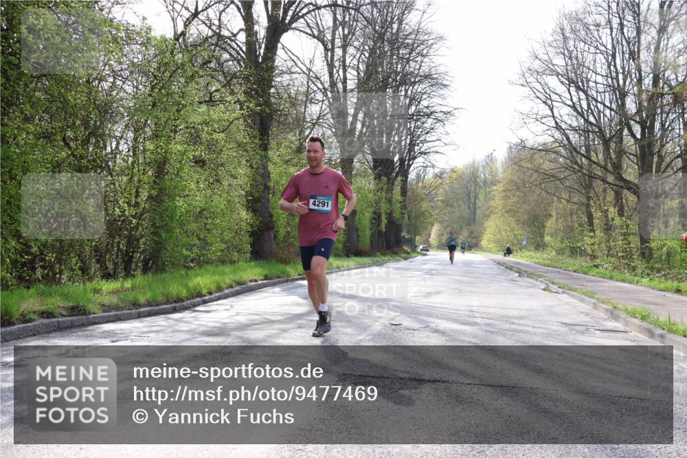 12.04.2026 - 45. Internationalen Wilhelmsburger Insellauf Yannick Fuchs http://msf.ph/oto/9477469 12.04.2026 10:13:01 Laufen 4291 meine-sportfotos.de