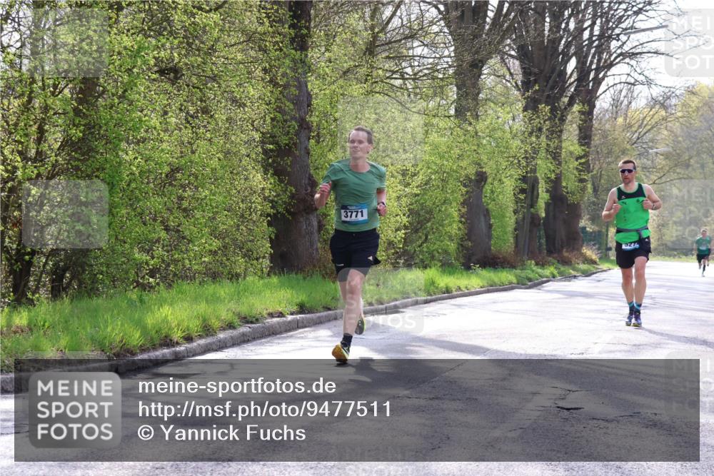 12.04.2026 - 45. Internationalen Wilhelmsburger Insellauf Yannick Fuchs http://msf.ph/oto/9477511 12.04.2026 10:13:09 Laufen 3771, 527 meine-sportfotos.de
