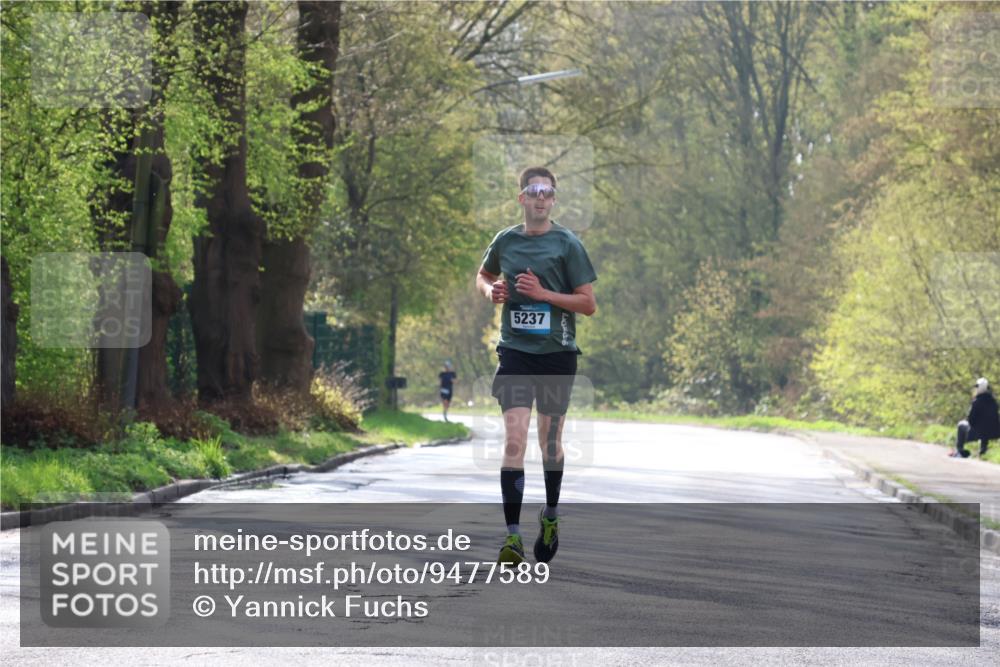 12.04.2026 - 45. Internationalen Wilhelmsburger Insellauf Yannick Fuchs http://msf.ph/oto/9477589 12.04.2026 10:13:24 Laufen 5237 meine-sportfotos.de
