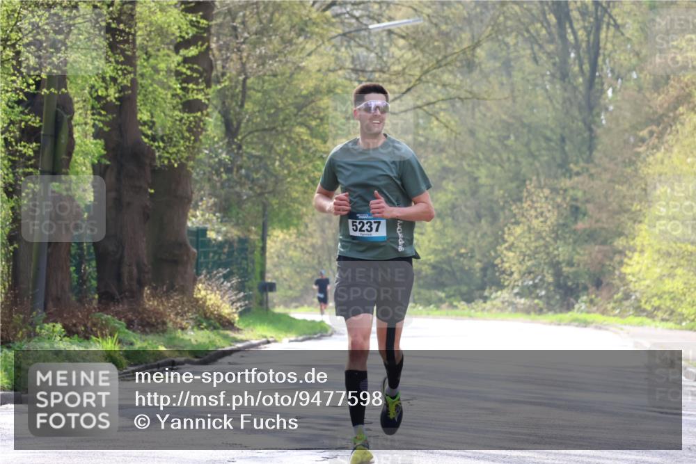 12.04.2026 - 45. Internationalen Wilhelmsburger Insellauf Yannick Fuchs http://msf.ph/oto/9477598 12.04.2026 10:13:25 Laufen 5237 meine-sportfotos.de