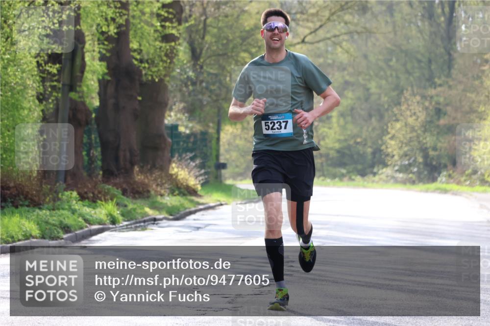12.04.2026 - 45. Internationalen Wilhelmsburger Insellauf Yannick Fuchs http://msf.ph/oto/9477605 12.04.2026 10:13:26 Laufen 5237 meine-sportfotos.de
