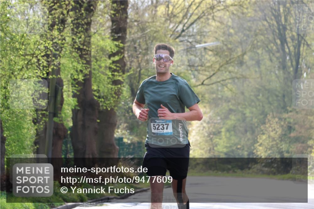 12.04.2026 - 45. Internationalen Wilhelmsburger Insellauf Yannick Fuchs http://msf.ph/oto/9477609 12.04.2026 10:13:27 Laufen 5237 meine-sportfotos.de