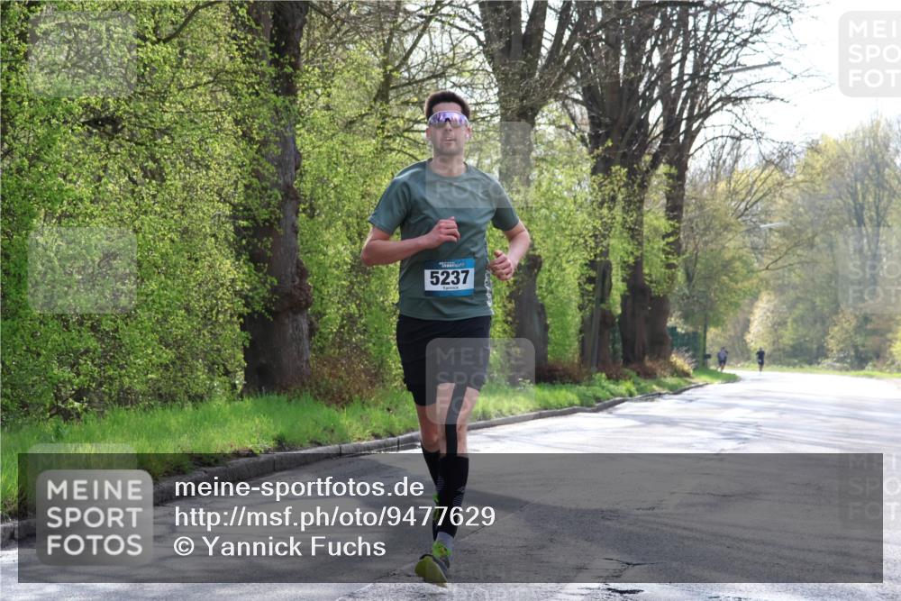 12.04.2026 - 45. Internationalen Wilhelmsburger Insellauf Yannick Fuchs http://msf.ph/oto/9477629 12.04.2026 10:13:29 Laufen 5237 meine-sportfotos.de