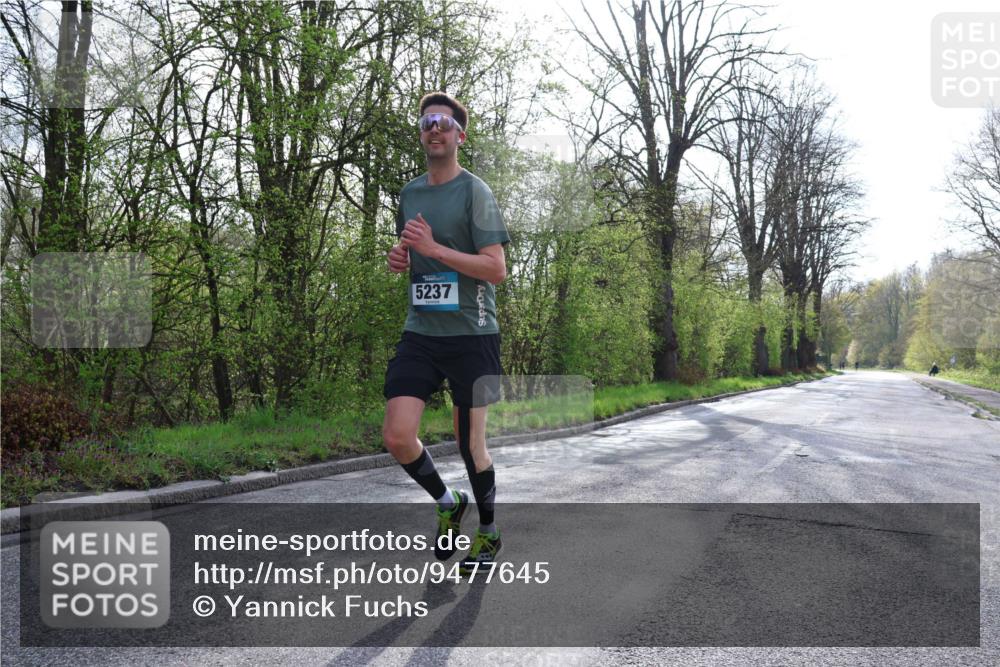12.04.2026 - 45. Internationalen Wilhelmsburger Insellauf Yannick Fuchs http://msf.ph/oto/9477645 12.04.2026 10:13:31 Laufen 5237 meine-sportfotos.de