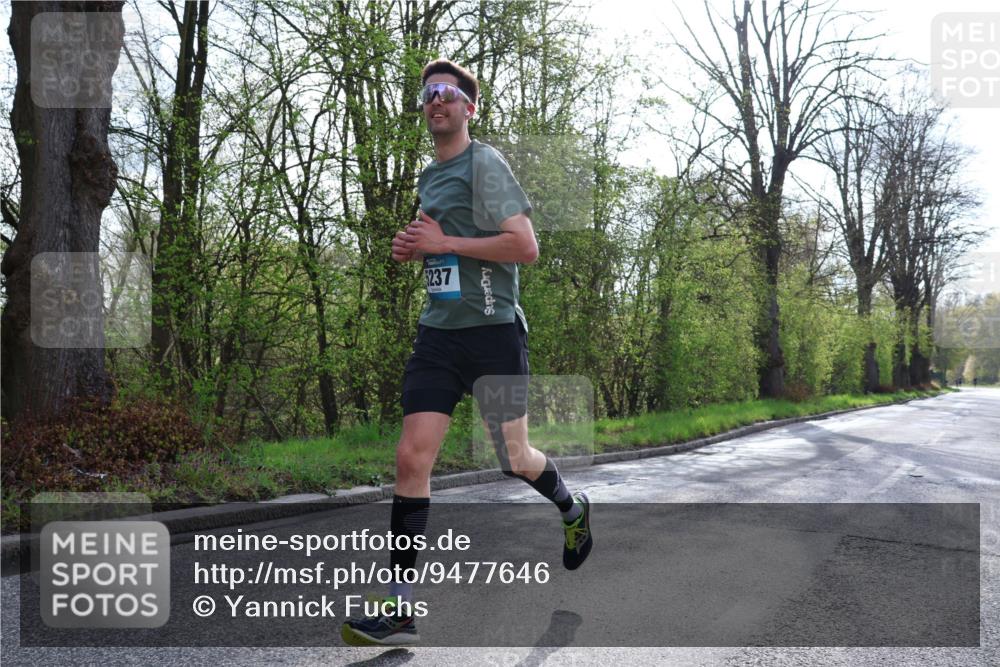 12.04.2026 - 45. Internationalen Wilhelmsburger Insellauf Yannick Fuchs http://msf.ph/oto/9477646 12.04.2026 10:13:31 Laufen 237 meine-sportfotos.de