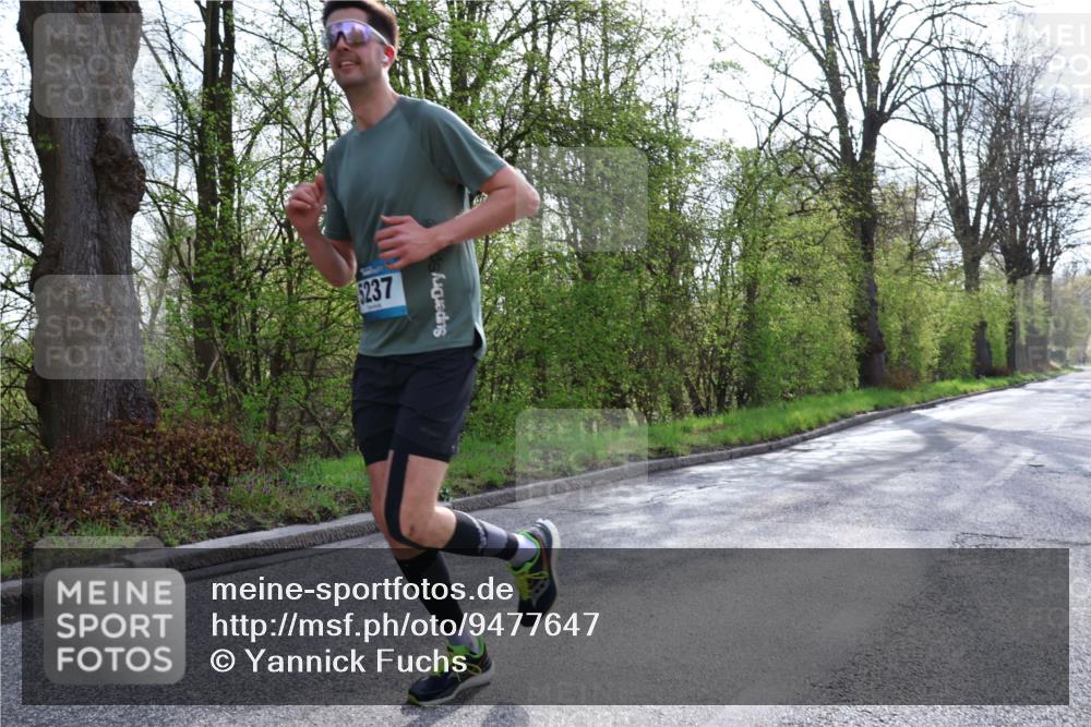 12.04.2026 - 45. Internationalen Wilhelmsburger Insellauf Yannick Fuchs http://msf.ph/oto/9477647 12.04.2026 10:13:31 Laufen 5237 meine-sportfotos.de