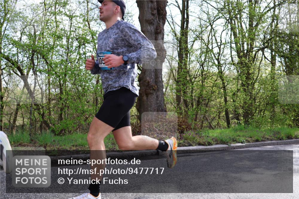 12.04.2026 - 45. Internationalen Wilhelmsburger Insellauf Yannick Fuchs http://msf.ph/oto/9477717 12.04.2026 10:14:08 Laufen 305 meine-sportfotos.de
