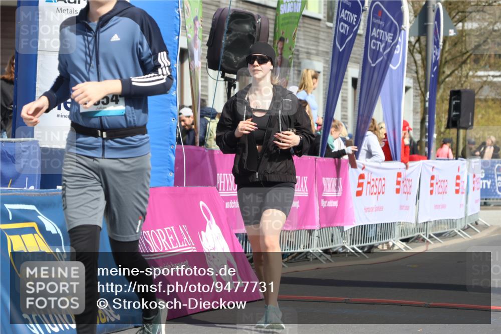 12.04.2026 - 45. Internationalen Wilhelmsburger Insellauf Strokosch-Dieckow http://msf.ph/oto/9477731 12.04.2026 11:39:07 Ziel 3354, 2955 meine-sportfotos.de