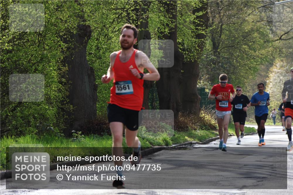 12.04.2026 - 45. Internationalen Wilhelmsburger Insellauf Yannick Fuchs http://msf.ph/oto/9477735 12.04.2026 10:14:12 Laufen 5561, 4953, 384, 4492 meine-sportfotos.de