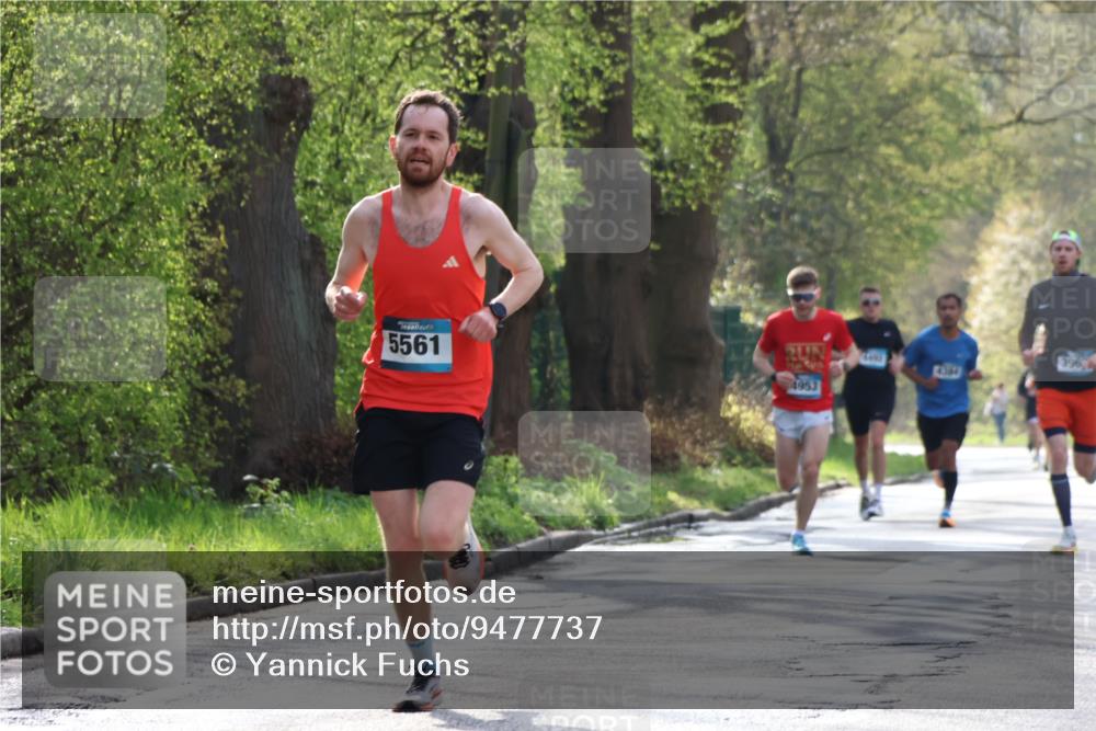 12.04.2026 - 45. Internationalen Wilhelmsburger Insellauf Yannick Fuchs http://msf.ph/oto/9477737 12.04.2026 10:14:12 Laufen 5561, 4492, 4347, 4953, 396, 4884 meine-sportfotos.de