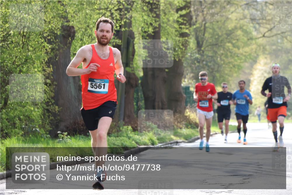 12.04.2026 - 45. Internationalen Wilhelmsburger Insellauf Yannick Fuchs http://msf.ph/oto/9477738 12.04.2026 10:14:12 Laufen 5561, 4953, 3184 meine-sportfotos.de