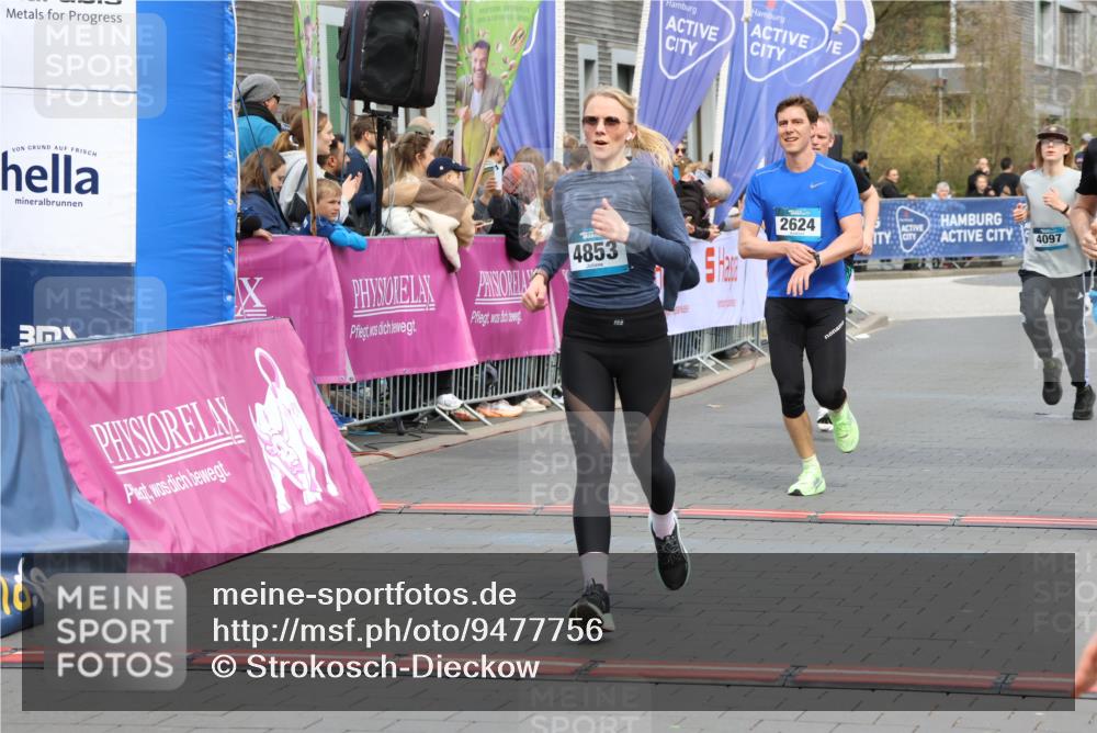 12.04.2026 - 45. Internationalen Wilhelmsburger Insellauf Strokosch-Dieckow http://msf.ph/oto/9477756 12.04.2026 12:57:42 Ziel 3973, 4853, 4569, 2624, 5801, 4097 meine-sportfotos.de