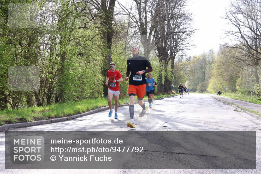 12.04.2026 - 45. Internationalen Wilhelmsburger Insellauf Yannick Fuchs http://msf.ph/oto/9477792 12.04.2026 10:14:21 Laufen 4953, 3963, 384 meine-sportfotos.de