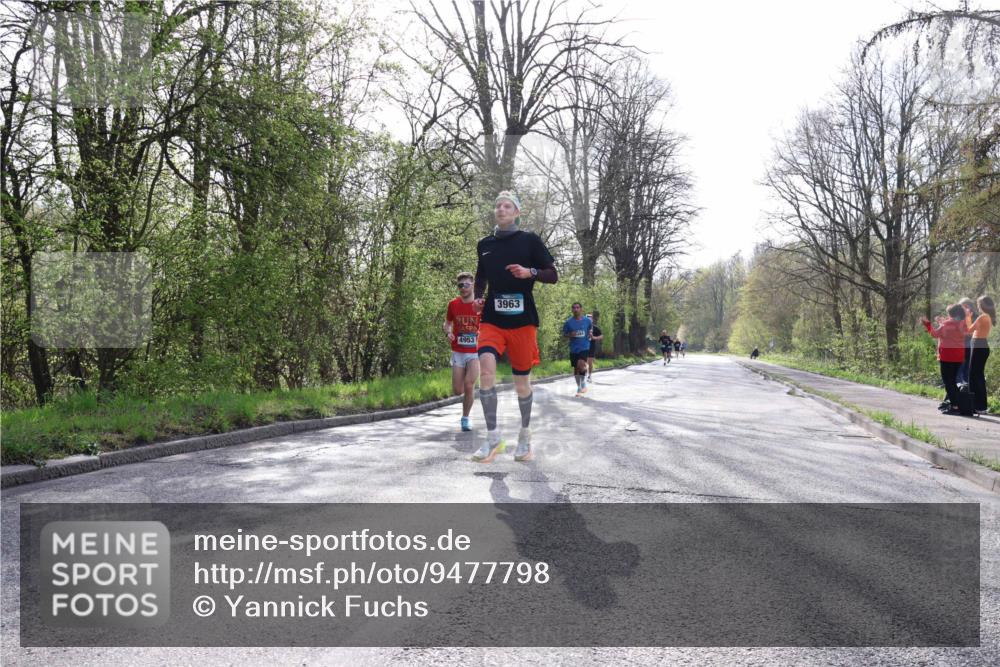 12.04.2026 - 45. Internationalen Wilhelmsburger Insellauf Yannick Fuchs http://msf.ph/oto/9477798 12.04.2026 10:14:21 Laufen 4953, 3963 meine-sportfotos.de