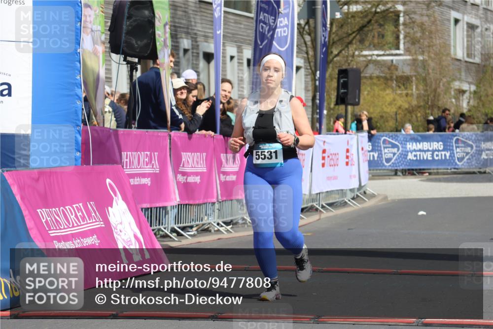 12.04.2026 - 45. Internationalen Wilhelmsburger Insellauf Strokosch-Dieckow http://msf.ph/oto/9477808 12.04.2026 11:39:51 Ziel 5531 meine-sportfotos.de