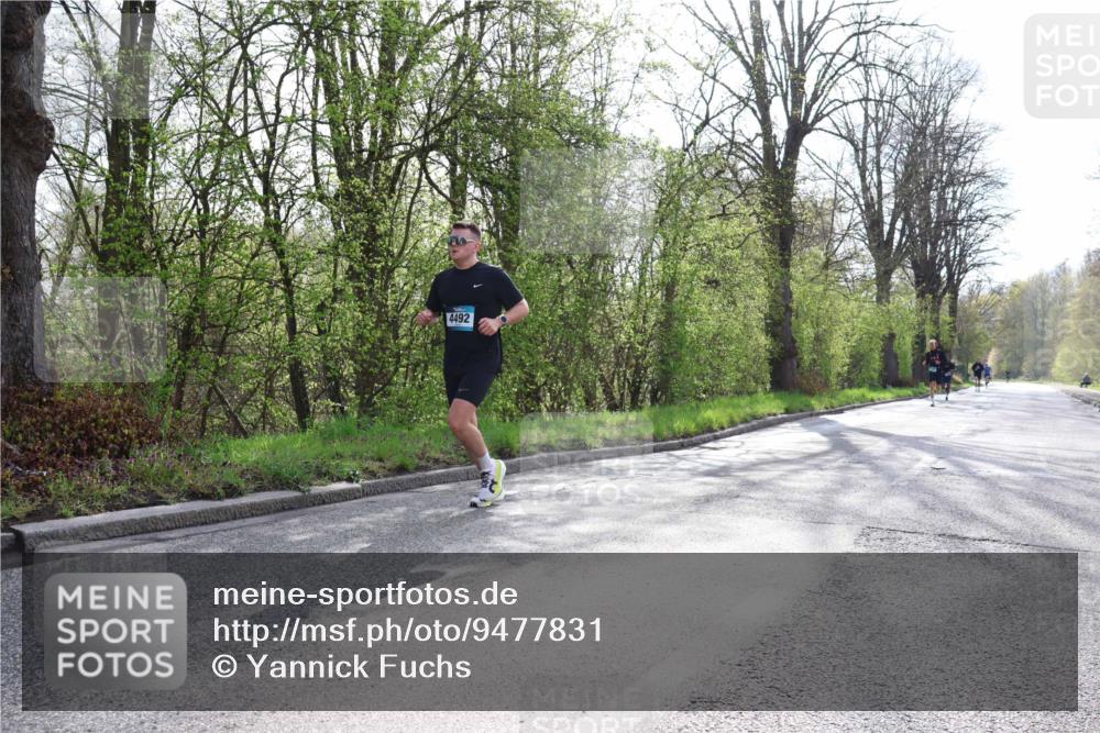 12.04.2026 - 45. Internationalen Wilhelmsburger Insellauf Yannick Fuchs http://msf.ph/oto/9477831 12.04.2026 10:14:26 Laufen 4492 meine-sportfotos.de