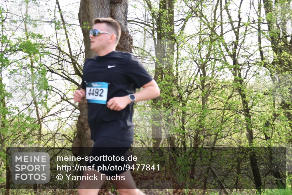 12.04.2026 - 45. Internationalen Wilhelmsburger Insellauf Yannick Fuchs http://msf.ph/oto/9477841 12.04.2026 10:14:27 Laufen 4492 meine-sportfotos.de