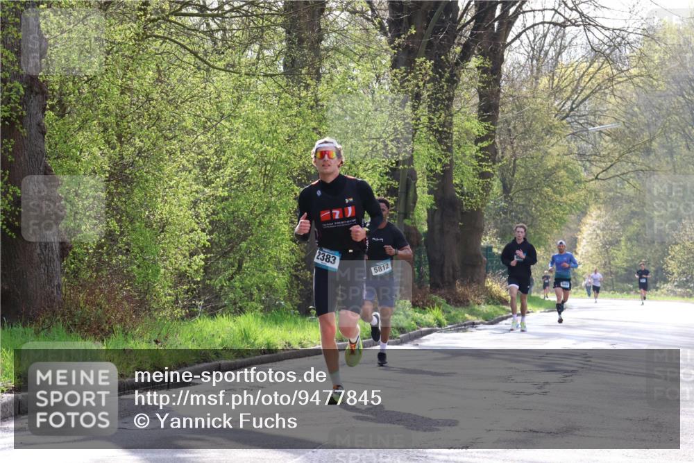 12.04.2026 - 45. Internationalen Wilhelmsburger Insellauf Yannick Fuchs http://msf.ph/oto/9477845 12.04.2026 10:14:28 Laufen 2383, 1761, 09, 5812, 5664 meine-sportfotos.de