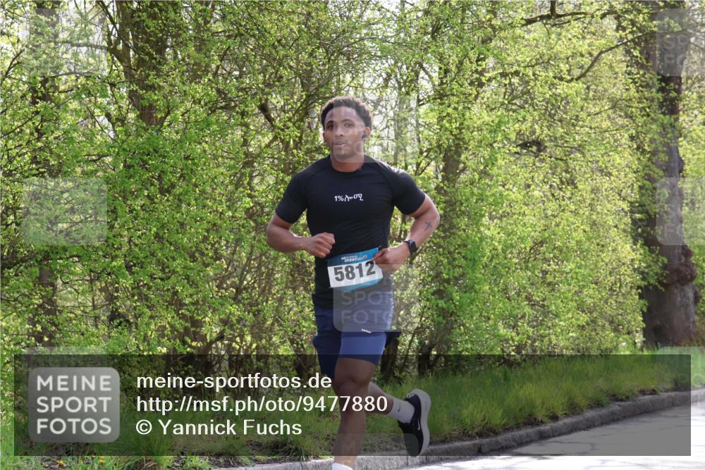 12.04.2026 - 45. Internationalen Wilhelmsburger Insellauf Yannick Fuchs http://msf.ph/oto/9477880 12.04.2026 10:14:33 Laufen 1, 5812 meine-sportfotos.de