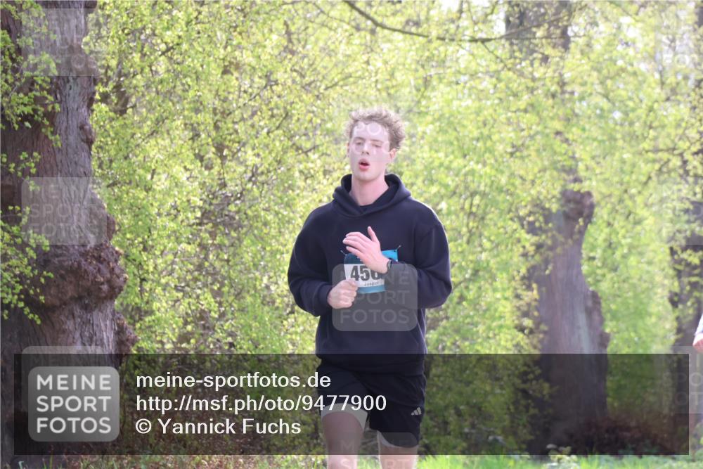 12.04.2026 - 45. Internationalen Wilhelmsburger Insellauf Yannick Fuchs http://msf.ph/oto/9477900 12.04.2026 10:14:36 Laufen 45 meine-sportfotos.de