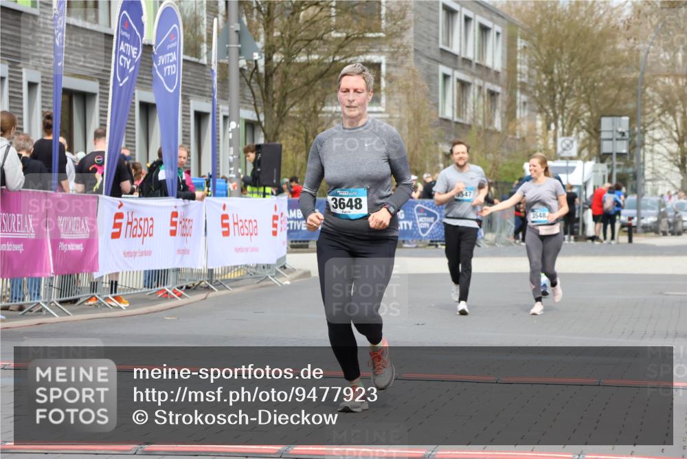 12.04.2026 - 45. Internationalen Wilhelmsburger Insellauf Strokosch-Dieckow http://msf.ph/oto/9477923 12.04.2026 13:30:07 Ziel 3648 meine-sportfotos.de