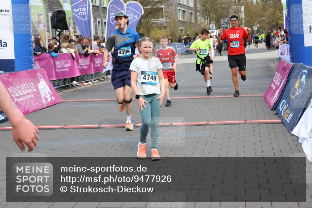 12.04.2026 - 45. Internationalen Wilhelmsburger Insellauf Strokosch-Dieckow http://msf.ph/oto/9477926 12.04.2026 12:57:56 Ziel 5696, 4740, 4599, 5062, 4851, 5172, 4959, 5322 meine-sportfotos.de