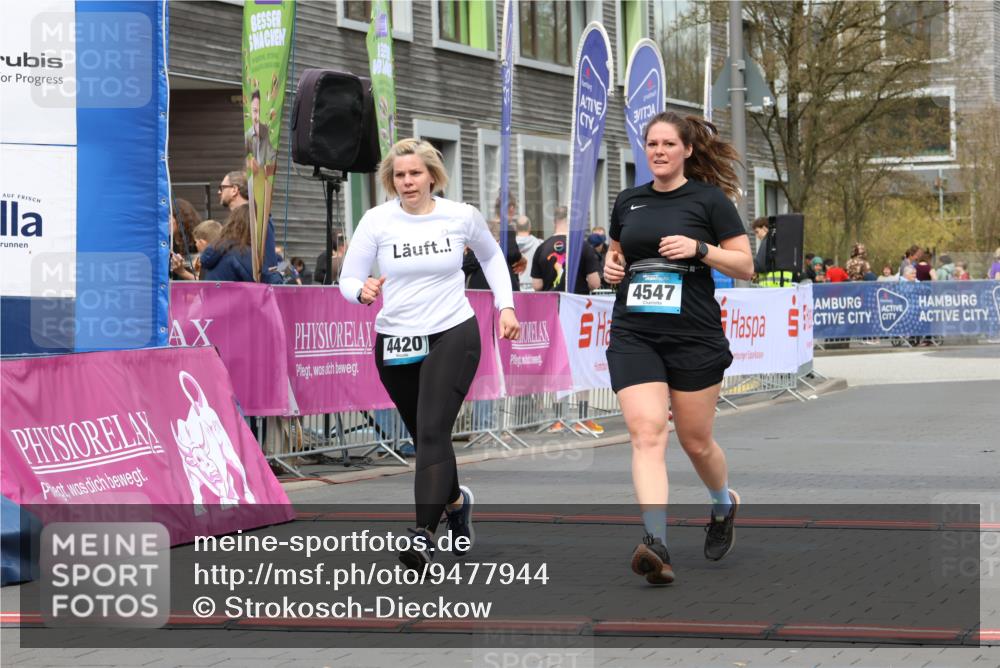 12.04.2026 - 45. Internationalen Wilhelmsburger Insellauf Strokosch-Dieckow http://msf.ph/oto/9477944 12.04.2026 13:29:59 Ziel 4547, 4420 meine-sportfotos.de