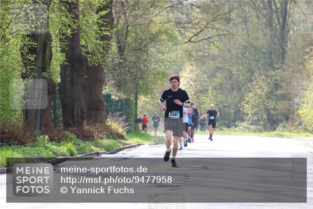12.04.2026 - 45. Internationalen Wilhelmsburger Insellauf Yannick Fuchs http://msf.ph/oto/9477958 12.04.2026 10:14:46 Laufen 4381 meine-sportfotos.de