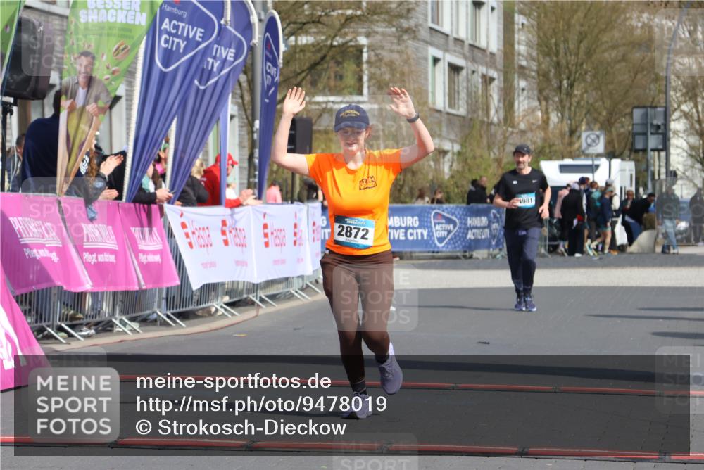 12.04.2026 - 45. Internationalen Wilhelmsburger Insellauf Strokosch-Dieckow http://msf.ph/oto/9478019 12.04.2026 11:41:05 Ziel 2872 meine-sportfotos.de