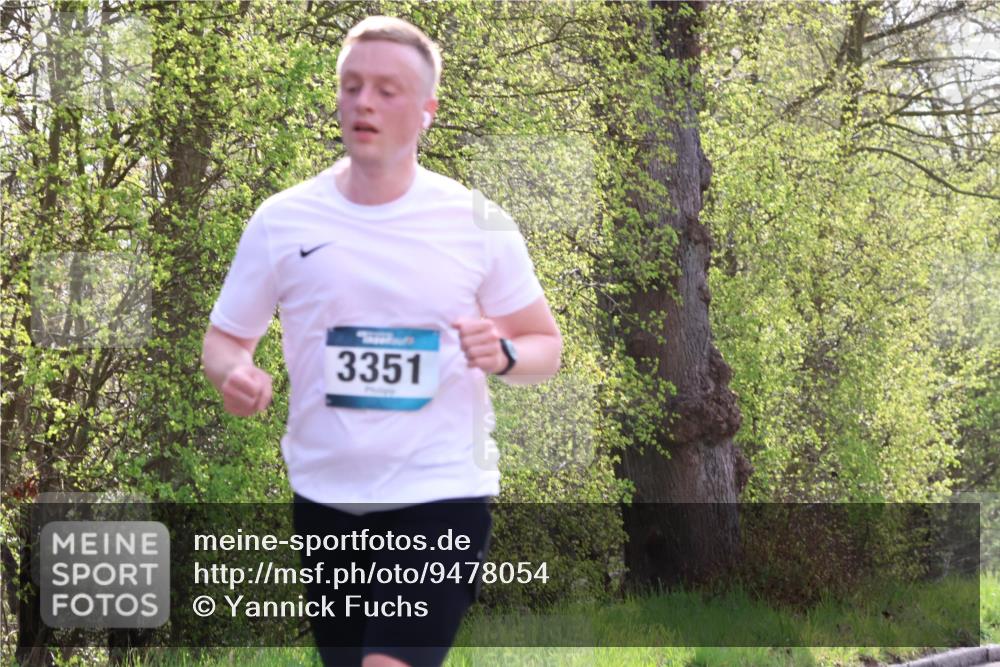 12.04.2026 - 45. Internationalen Wilhelmsburger Insellauf Yannick Fuchs http://msf.ph/oto/9478054 12.04.2026 10:15:01 Laufen 3351 meine-sportfotos.de