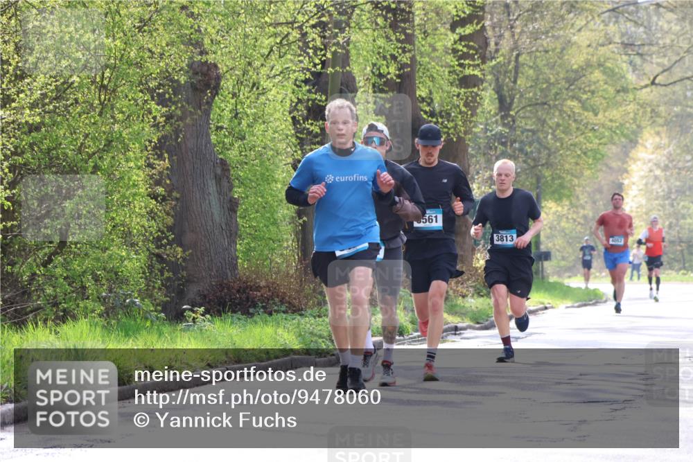 12.04.2026 - 45. Internationalen Wilhelmsburger Insellauf Yannick Fuchs http://msf.ph/oto/9478060 12.04.2026 10:15:02 Laufen 561, 3813, 4052 meine-sportfotos.de