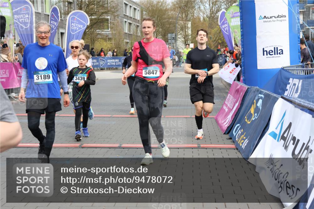12.04.2026 - 45. Internationalen Wilhelmsburger Insellauf Strokosch-Dieckow http://msf.ph/oto/9478072 12.04.2026 12:58:09 Ziel 5736, 3189, 5847, 3439, 5232, 5277, 3863, 4887 meine-sportfotos.de