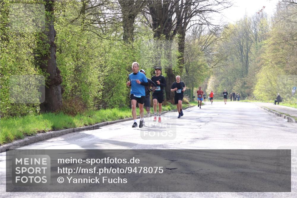 12.04.2026 - 45. Internationalen Wilhelmsburger Insellauf Yannick Fuchs http://msf.ph/oto/9478075 12.04.2026 10:15:04 Laufen 561, 3813 meine-sportfotos.de