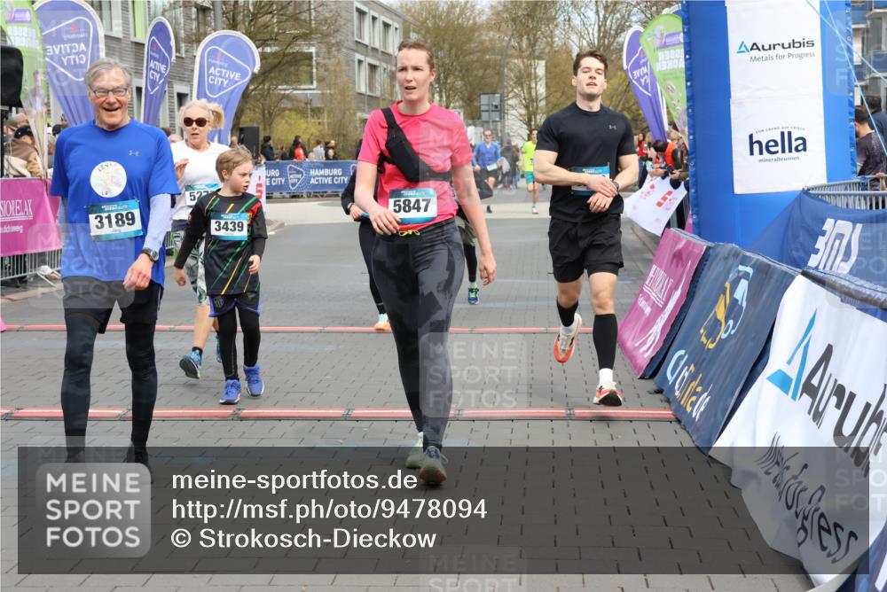 12.04.2026 - 45. Internationalen Wilhelmsburger Insellauf Strokosch-Dieckow http://msf.ph/oto/9478094 12.04.2026 12:58:10 Ziel 5736, 3189, 5847, 3439, 5232, 5277, 3863, 4887 meine-sportfotos.de
