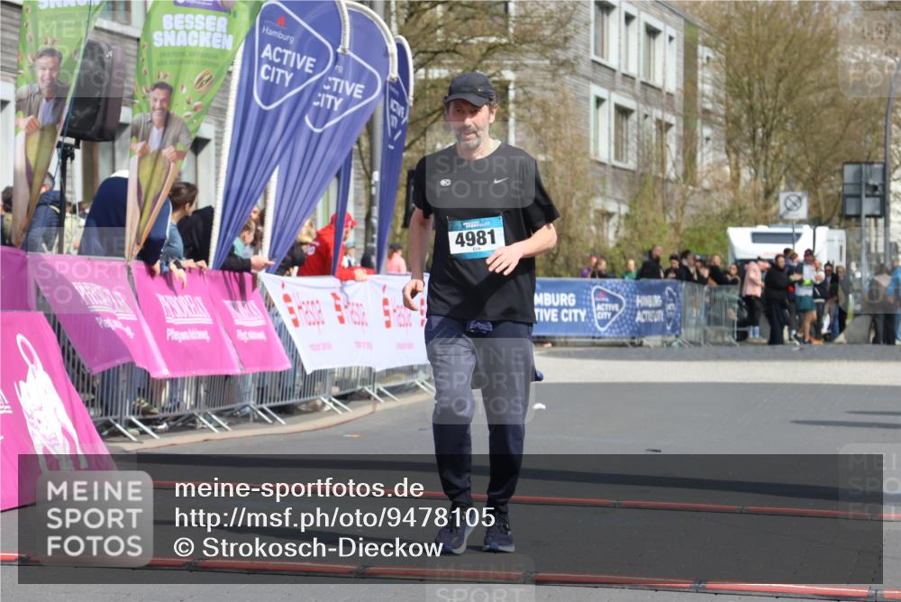 12.04.2026 - 45. Internationalen Wilhelmsburger Insellauf Strokosch-Dieckow http://msf.ph/oto/9478105 12.04.2026 11:41:13 Ziel 4981 meine-sportfotos.de