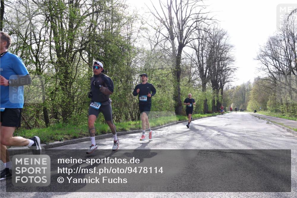 12.04.2026 - 45. Internationalen Wilhelmsburger Insellauf Yannick Fuchs http://msf.ph/oto/9478114 12.04.2026 10:15:08 Laufen 2702, 3561 meine-sportfotos.de