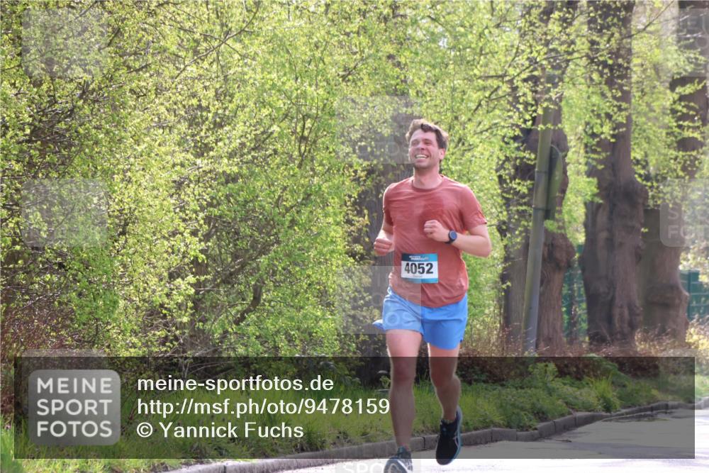 12.04.2026 - 45. Internationalen Wilhelmsburger Insellauf Yannick Fuchs http://msf.ph/oto/9478159 12.04.2026 10:15:14 Laufen 4052 meine-sportfotos.de