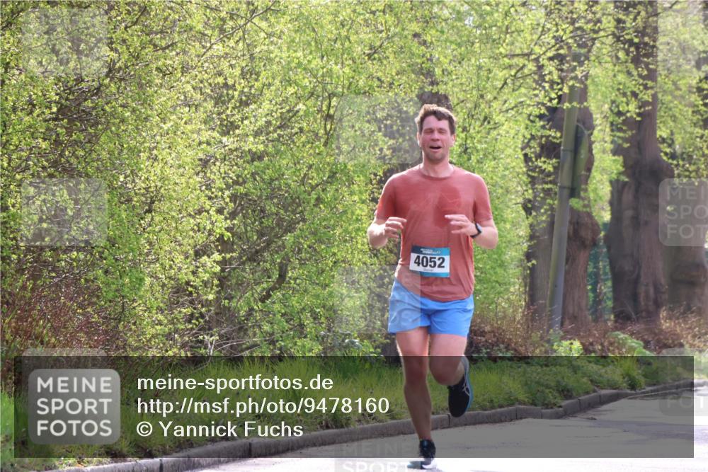 12.04.2026 - 45. Internationalen Wilhelmsburger Insellauf Yannick Fuchs http://msf.ph/oto/9478160 12.04.2026 10:15:14 Laufen 4052 meine-sportfotos.de