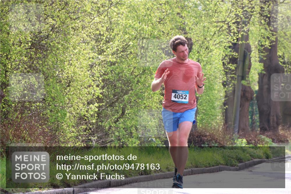 12.04.2026 - 45. Internationalen Wilhelmsburger Insellauf Yannick Fuchs http://msf.ph/oto/9478163 12.04.2026 10:15:14 Laufen 4052 meine-sportfotos.de