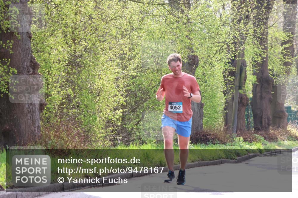 12.04.2026 - 45. Internationalen Wilhelmsburger Insellauf Yannick Fuchs http://msf.ph/oto/9478167 12.04.2026 10:15:14 Laufen 4052 meine-sportfotos.de