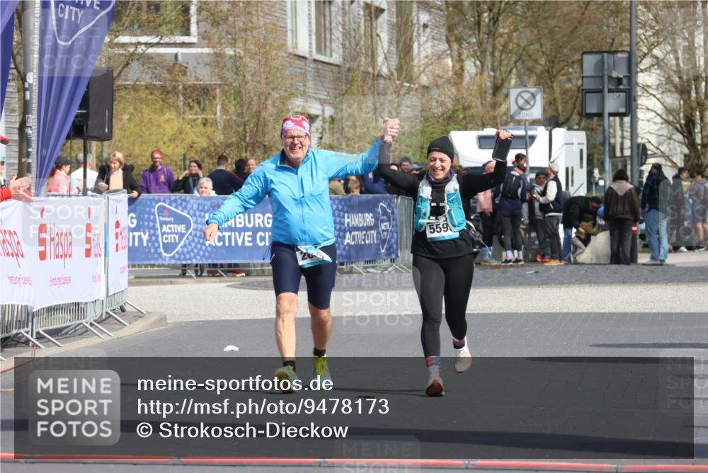 12.04.2026 - 45. Internationalen Wilhelmsburger Insellauf Strokosch-Dieckow http://msf.ph/oto/9478173 12.04.2026 11:41:25 Ziel  meine-sportfotos.de